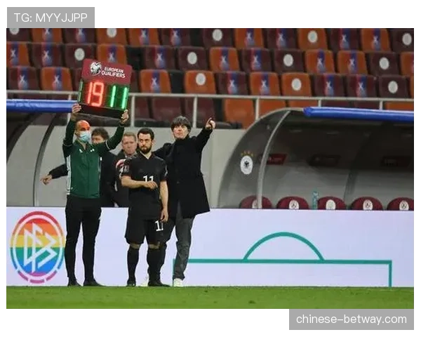 德国边中结合成效显著 上半场四球奠定胜局基础